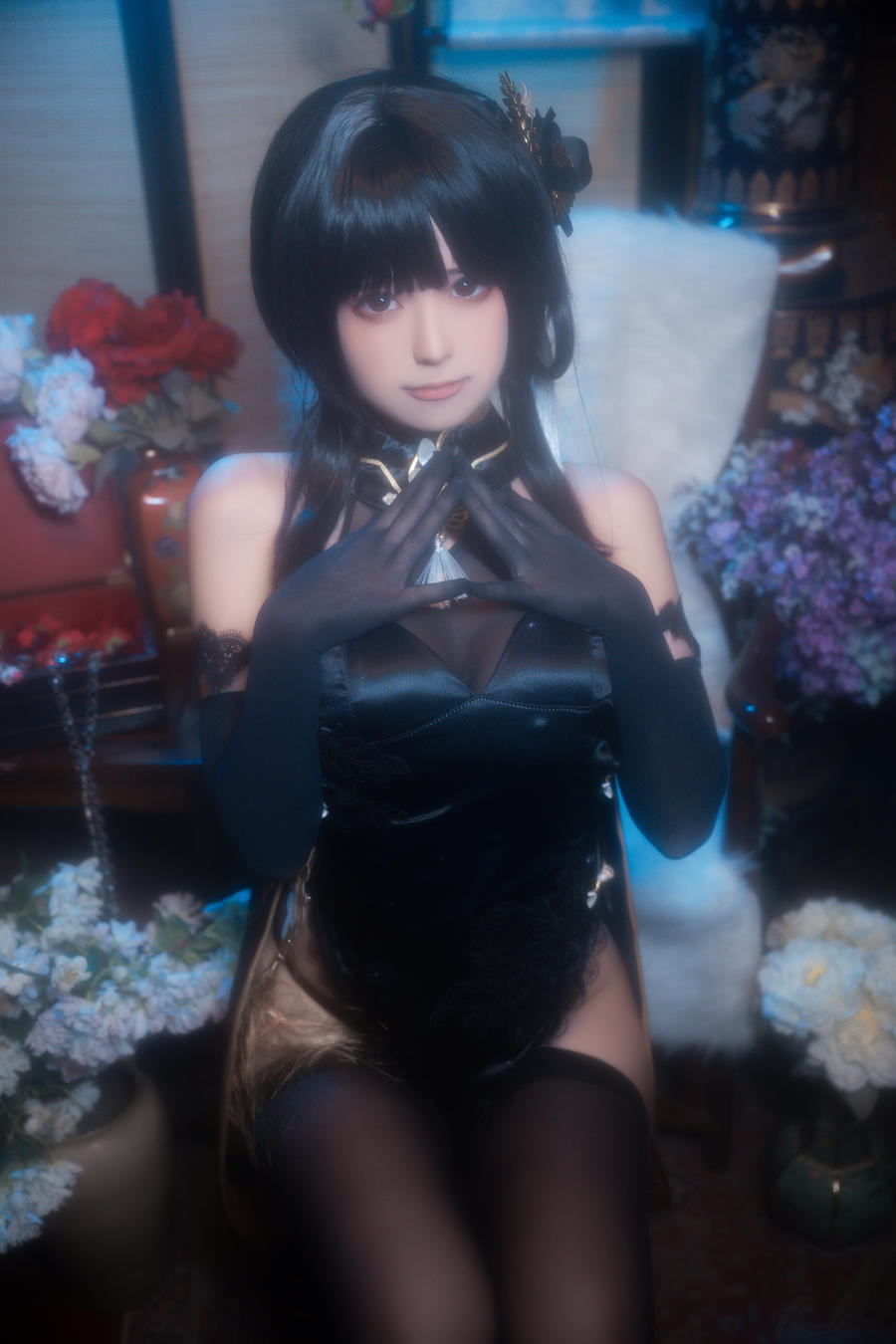 Quan冉有点饿cos碧蓝航线镇海旗袍