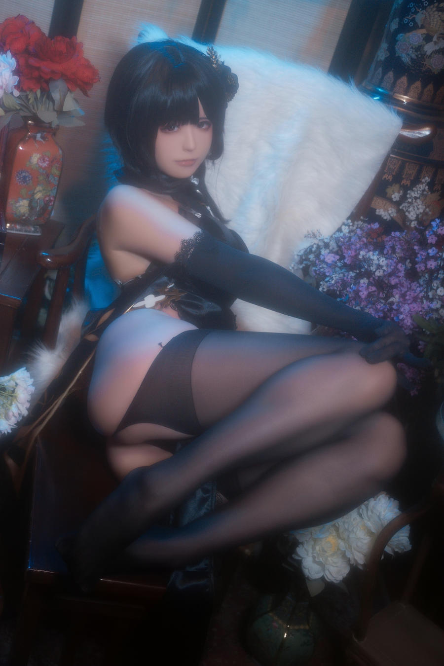 Quan冉有点饿cos碧蓝航线镇海旗袍