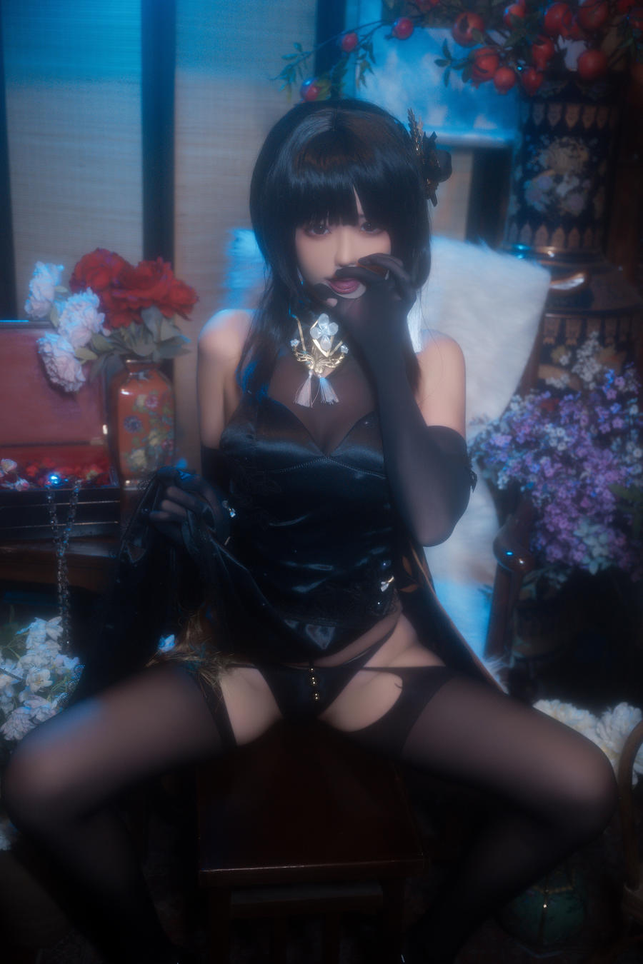 Quan冉有点饿cos碧蓝航线镇海旗袍